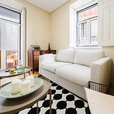Appartement & Spacious 41 Bed Lissabon