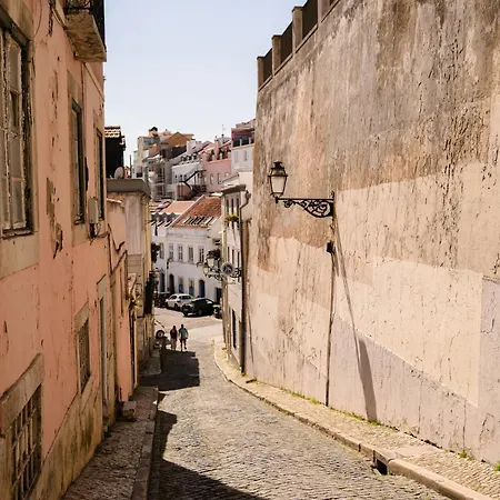 & Spacious 41 Bed Lisbon