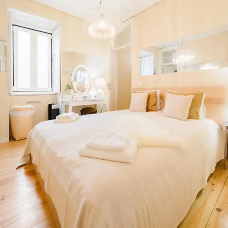 & Spacious 41 Bed Lissabon