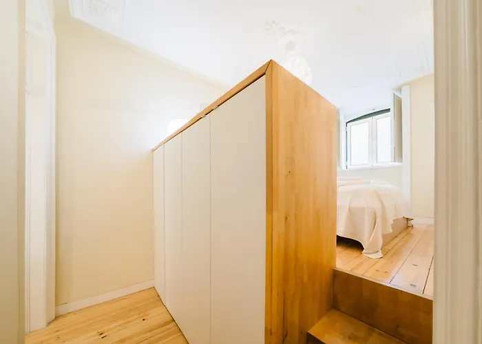 Modern Central 41 Bedroom Haven Апартаменти