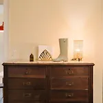 Modern 41 Bedroom Haven Апартаменты